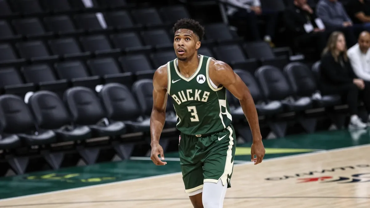 Milwaukee Bucks face Indiana Pacers seeking first win after 0-3 start