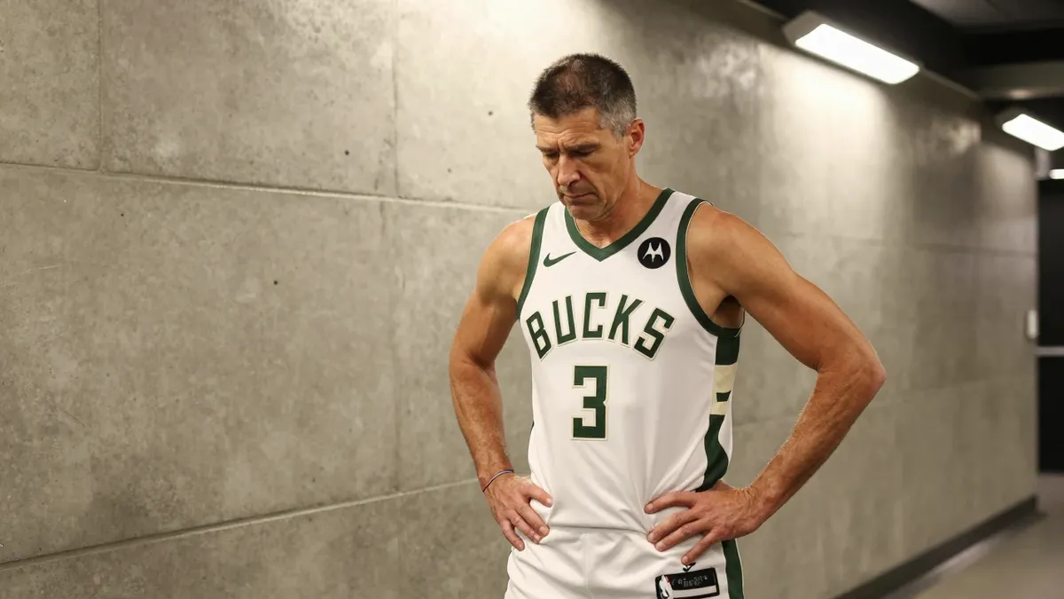 Milwaukee Bucks Sue Corporate Partner Over Unpaid Season Ticket Fees