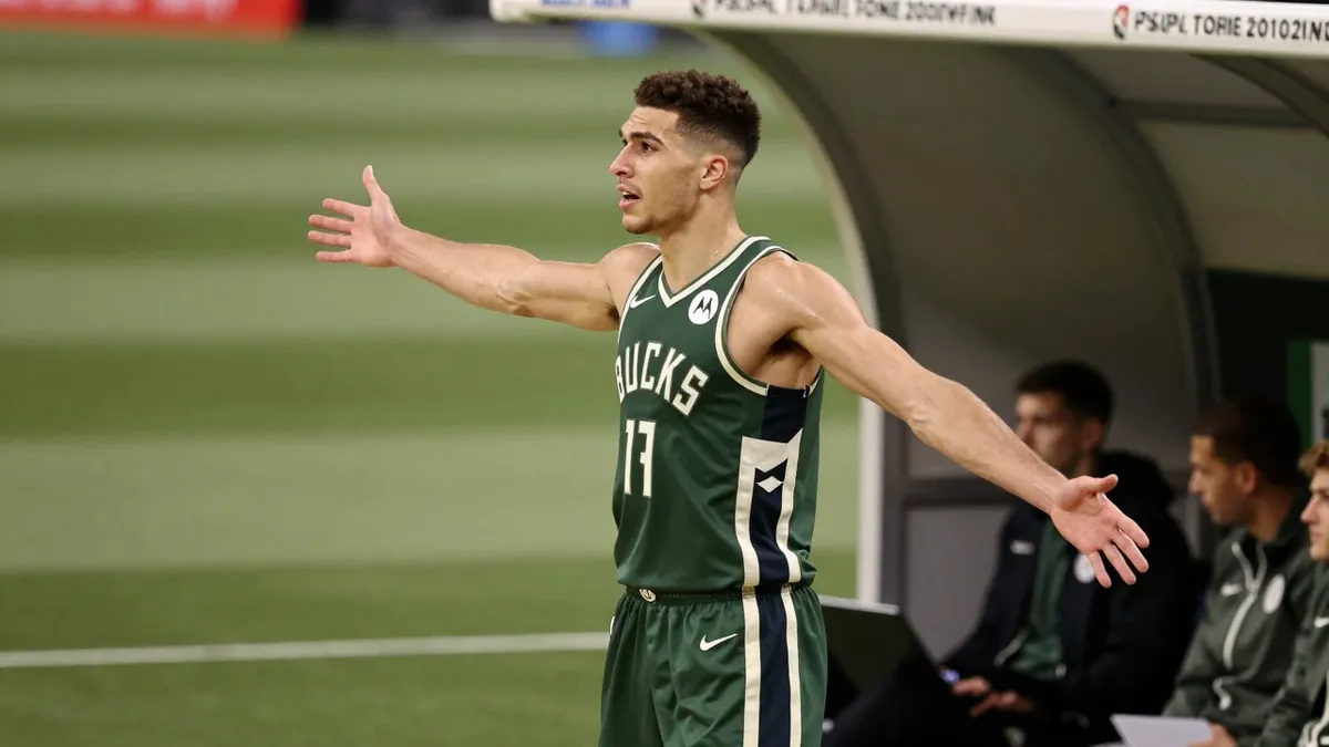Milwaukee Bucks Fall to Thunder in Preseason Clash Amid Recent Struggles