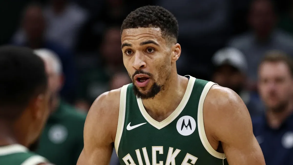 The Milwaukee Bucks, struggling with a 1-4 recent record, are analyzed as a potential trade partner to help Golden State...