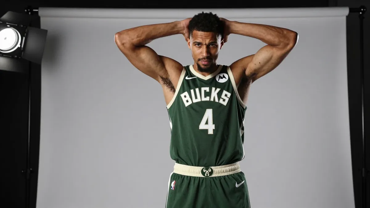 Milwaukee Bucks Sign Ex-76ers Center Johni Broome, Waive John Butler Jr